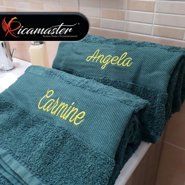 Asciugamani con nome ricamato personalizzabile